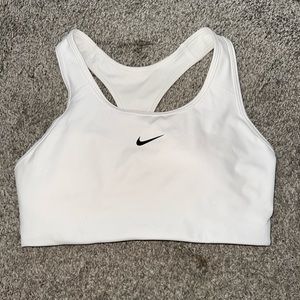 NIKE Women’s white Sports bra MEDIUM